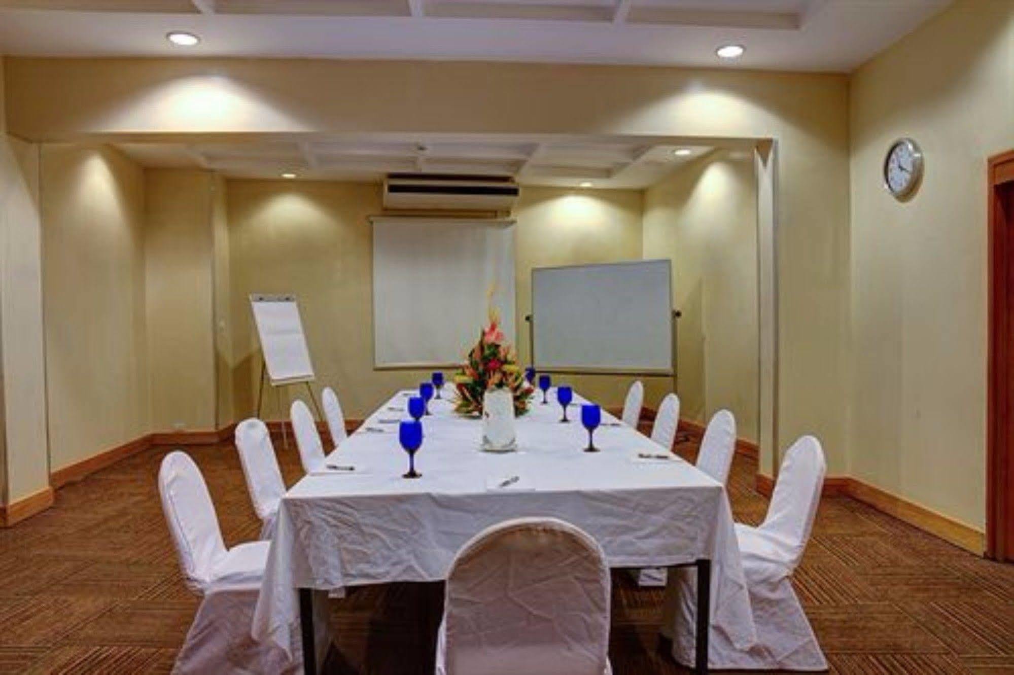 Tanoa Plaza Hotel Suva Luaran gambar